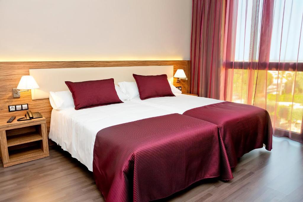 Double or Twin Room Spa Access,117539392:JPEG